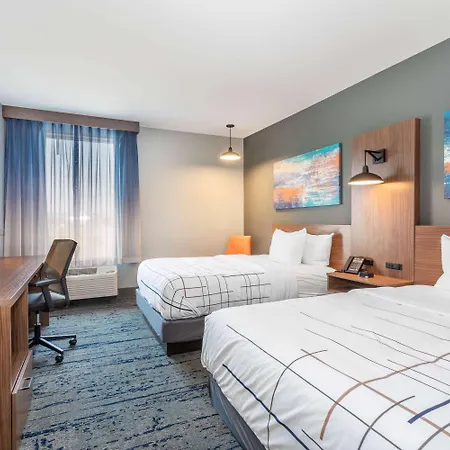 La Quinta Inn & Suites Limon By Wyndham Exterior photo