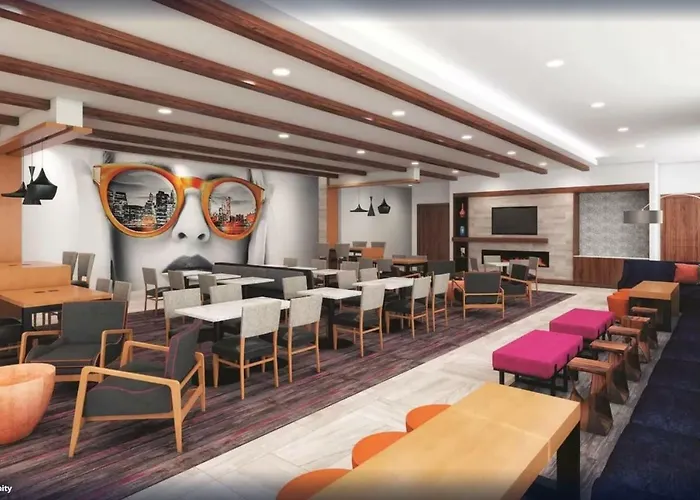La Quinta Inn & Suites Limon By Wyndham